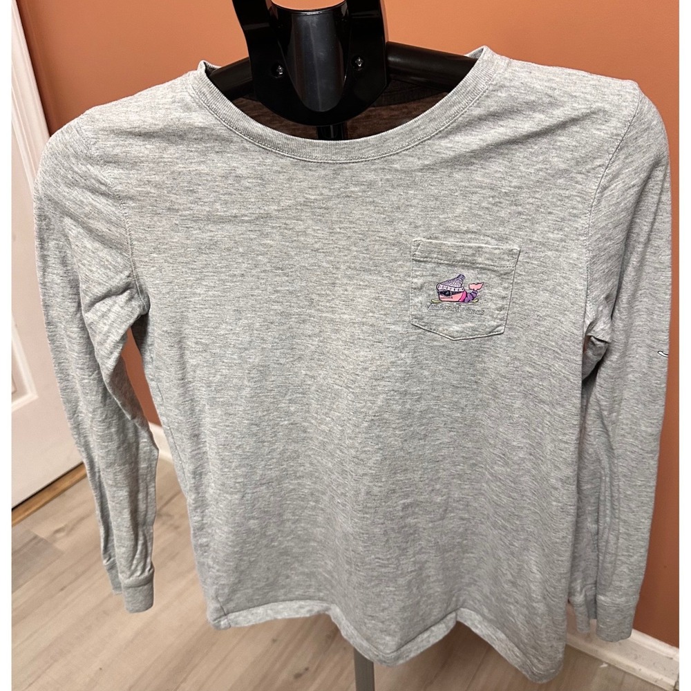 Vineyard Vines Kids Gray Whale Skiing Long Sleeve Pocket T Shirt Large 16 unisex